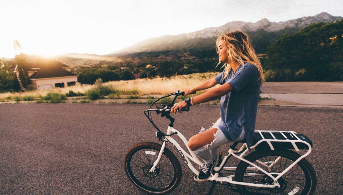 photo-1437915015400-137312b61975